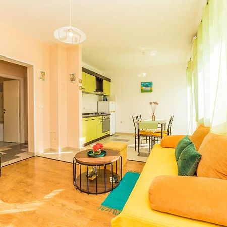 Apartments Matilda Sukošan Екстериор снимка