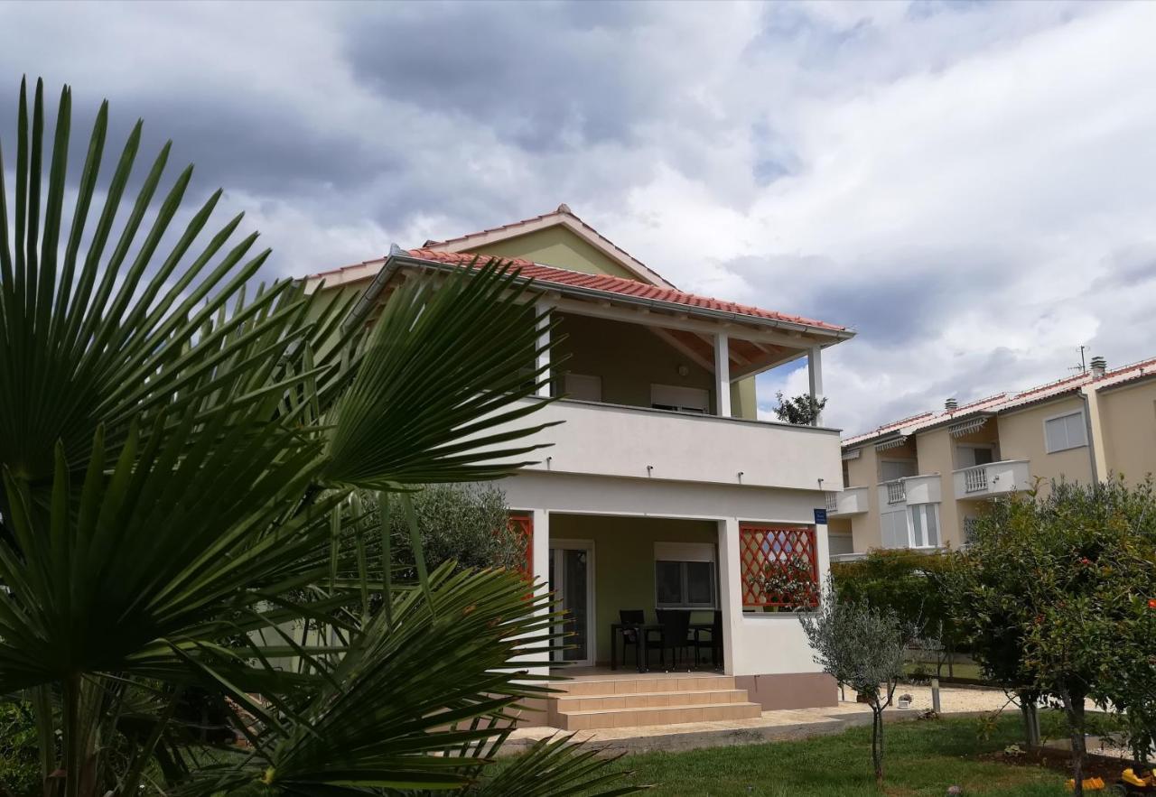 Apartments Matilda Sukošan Екстериор снимка