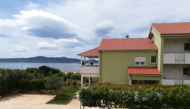 Apartments Matilda Sukošan Екстериор снимка