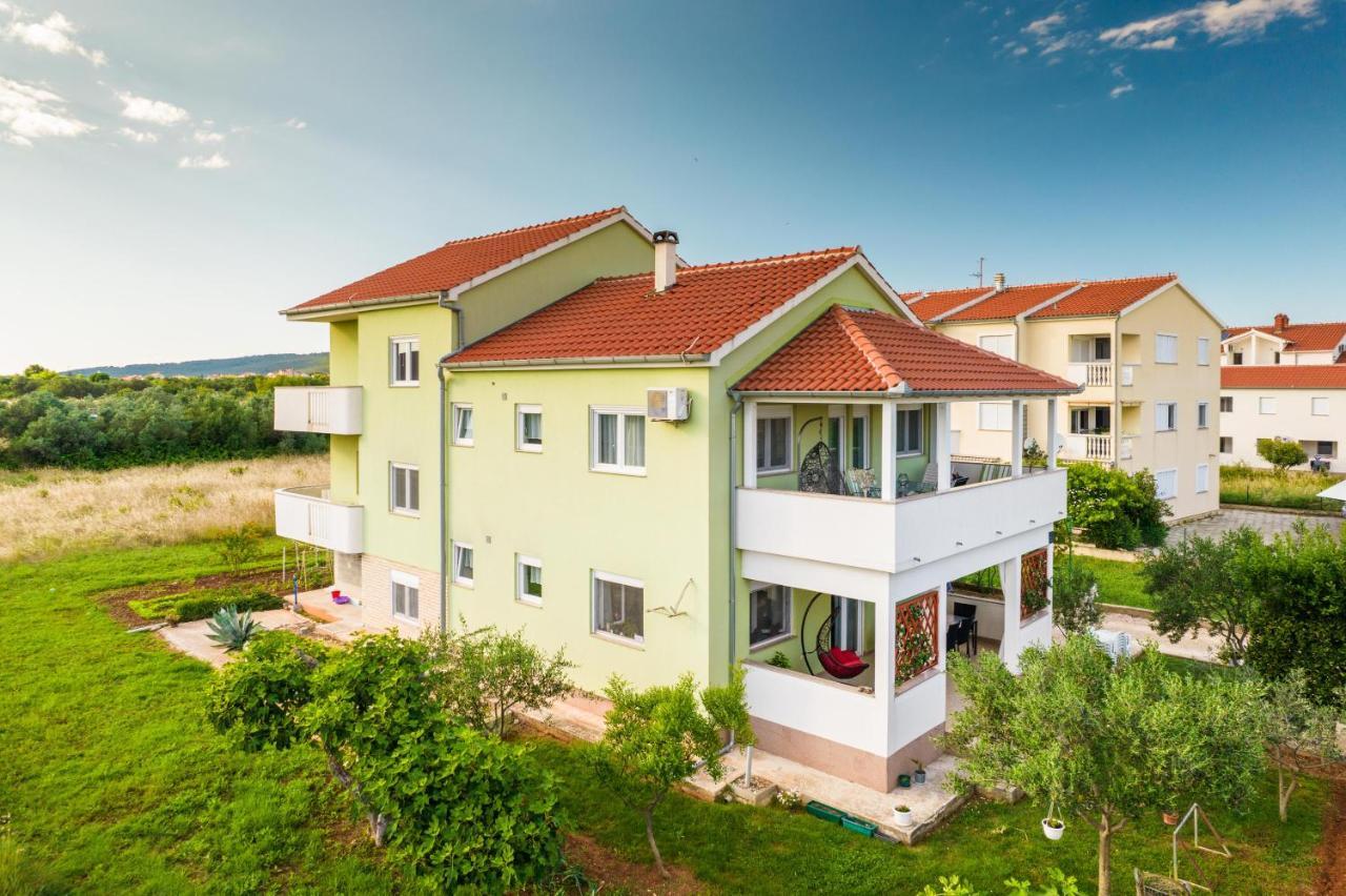 Apartments Matilda Sukošan Екстериор снимка