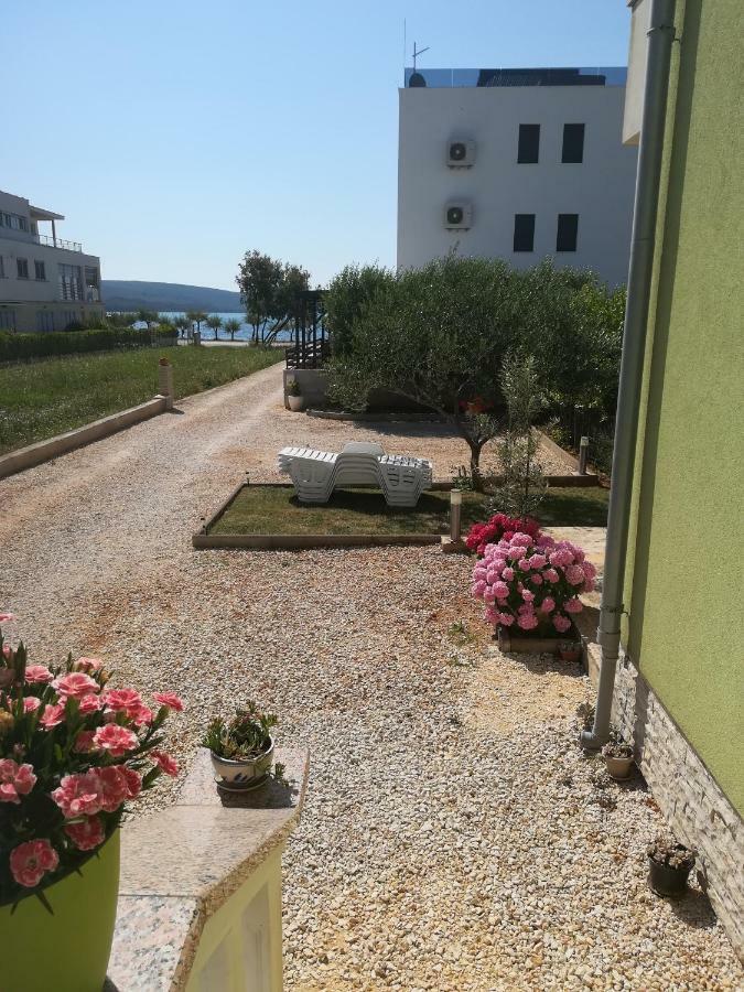 Apartments Matilda Sukošan Екстериор снимка